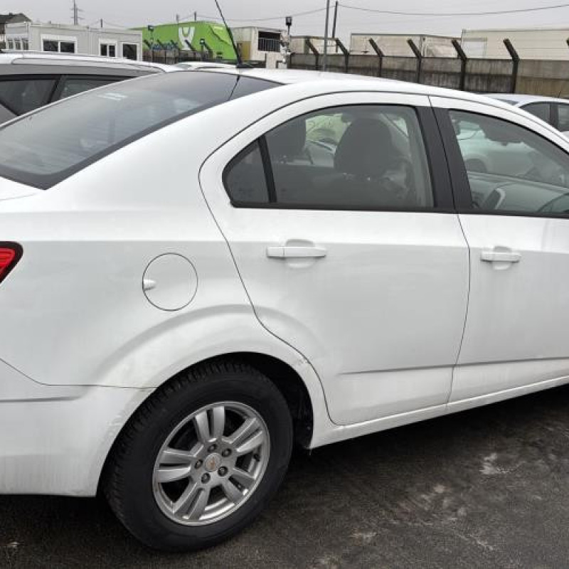 Malle/Hayon arriere CHEVROLET AVEO 2 Photo n°14