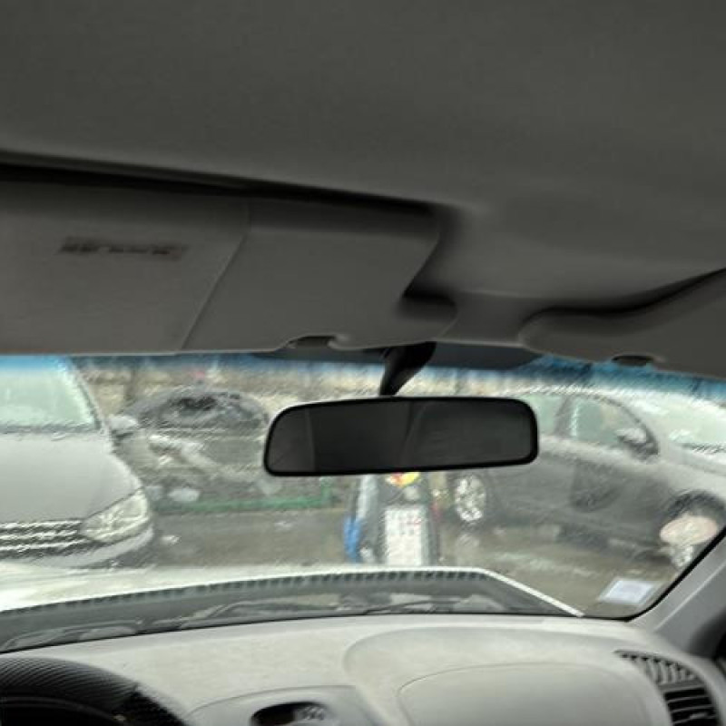 Pare choc arriere HYUNDAI ACCENT 2 Photo n°19