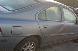 Pare choc arriere VOLVO S 60 1