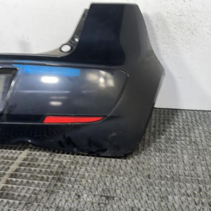 Pare choc arriere MITSUBISHI COLT 6 Photo n°3