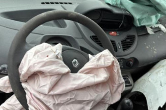 Pare choc arriere RENAULT TWINGO 2