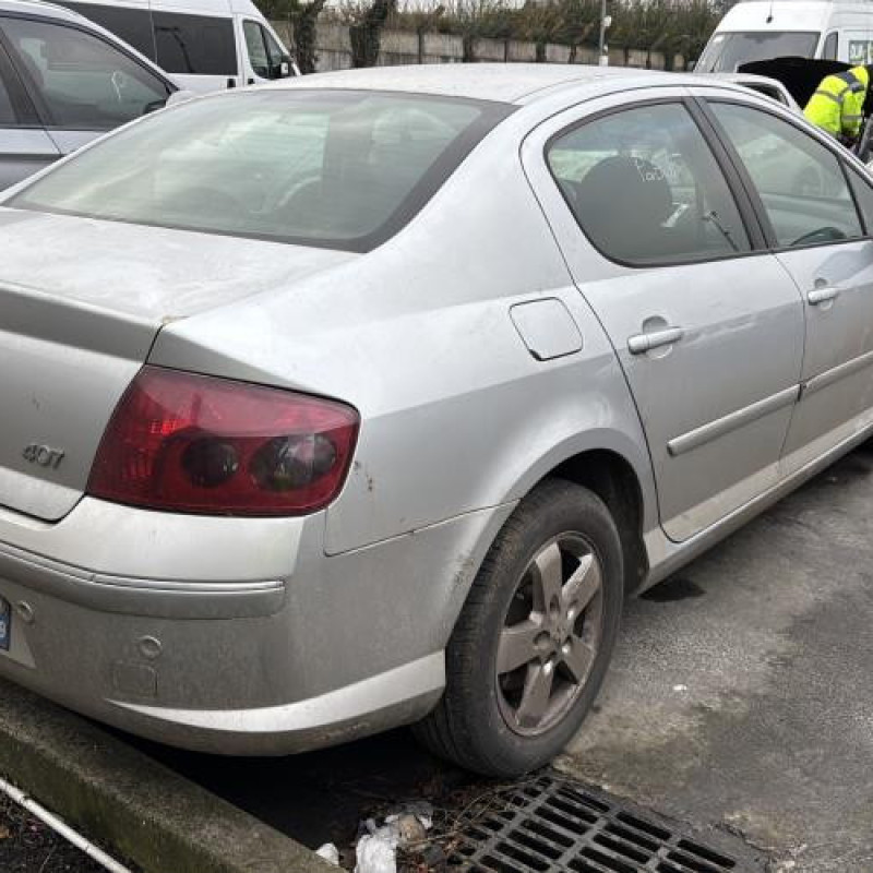 Pare choc arriere PEUGEOT 407 Photo n°9