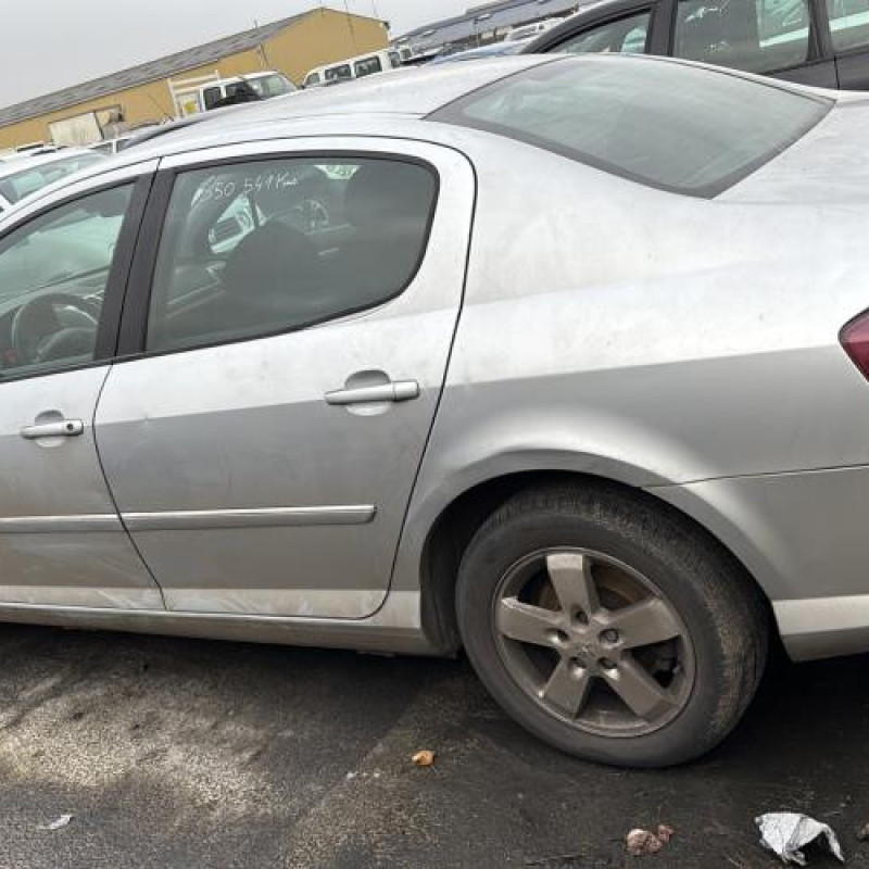 Pare choc arriere PEUGEOT 407 Photo n°12
