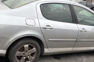 Pare choc arriere PEUGEOT 407