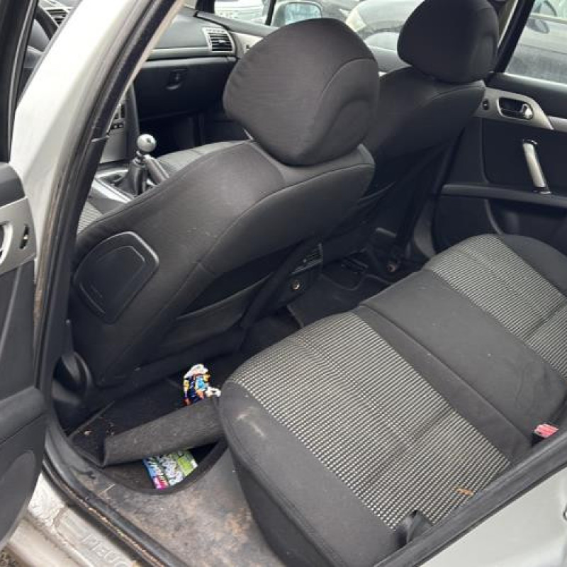 Pare choc arriere PEUGEOT 407 Photo n°16
