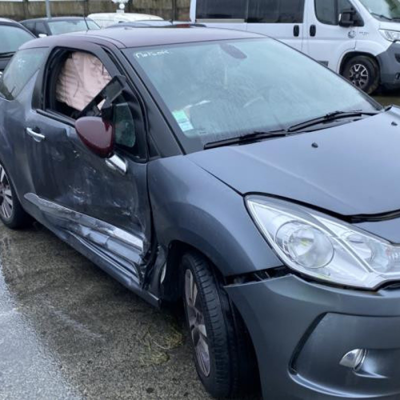 Pare choc arriere CITROEN DS3 Photo n°11