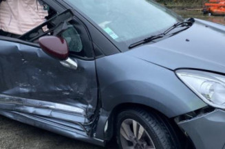 Pare choc arriere CITROEN DS3