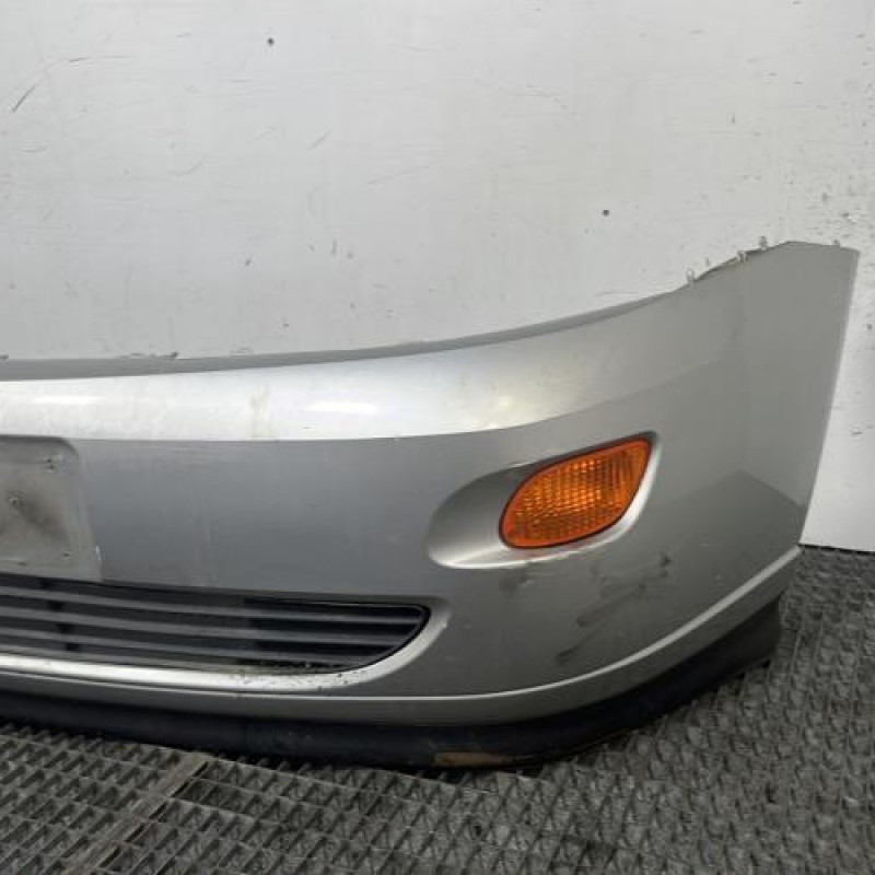 Pare choc avant FORD FOCUS 1 Photo n°3