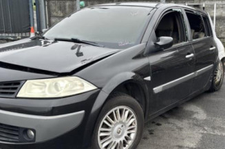 Pare choc avant RENAULT MEGANE 2