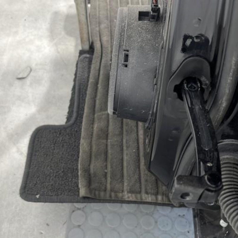 Porte arriere gauche AUDI A4 3 Photo n°5
