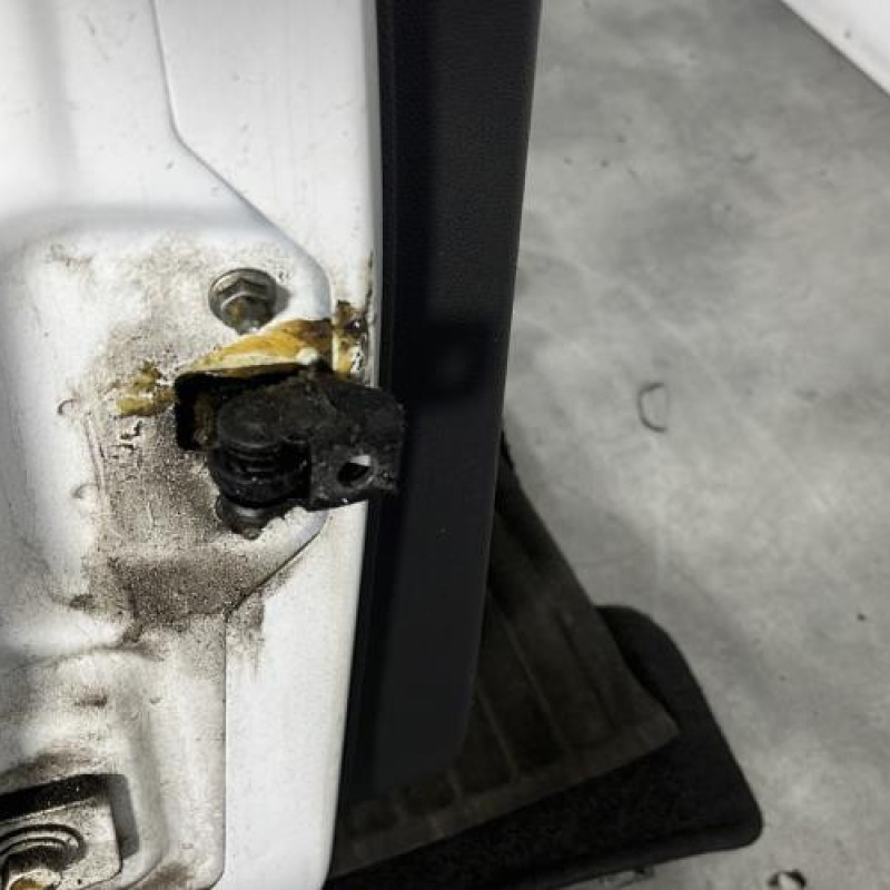 Porte arriere droit OPEL CORSA D Photo n°5