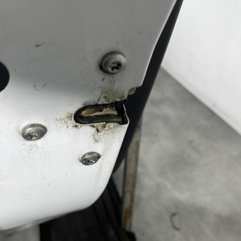 Porte arriere gauche OPEL CORSA D Photo n°3