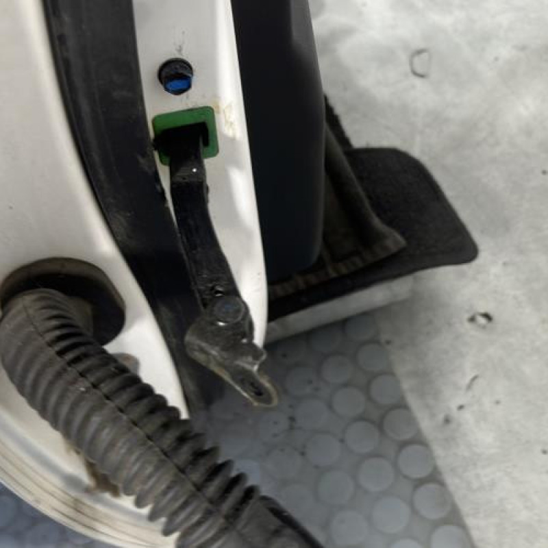 Porte avant droit HYUNDAI I 20 1 Photo n°5