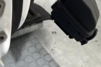 Porte avant droit HYUNDAI I 20 1