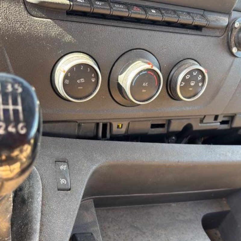 Bouchon de carburant RENAULT MASTER 3 Photo n°18
