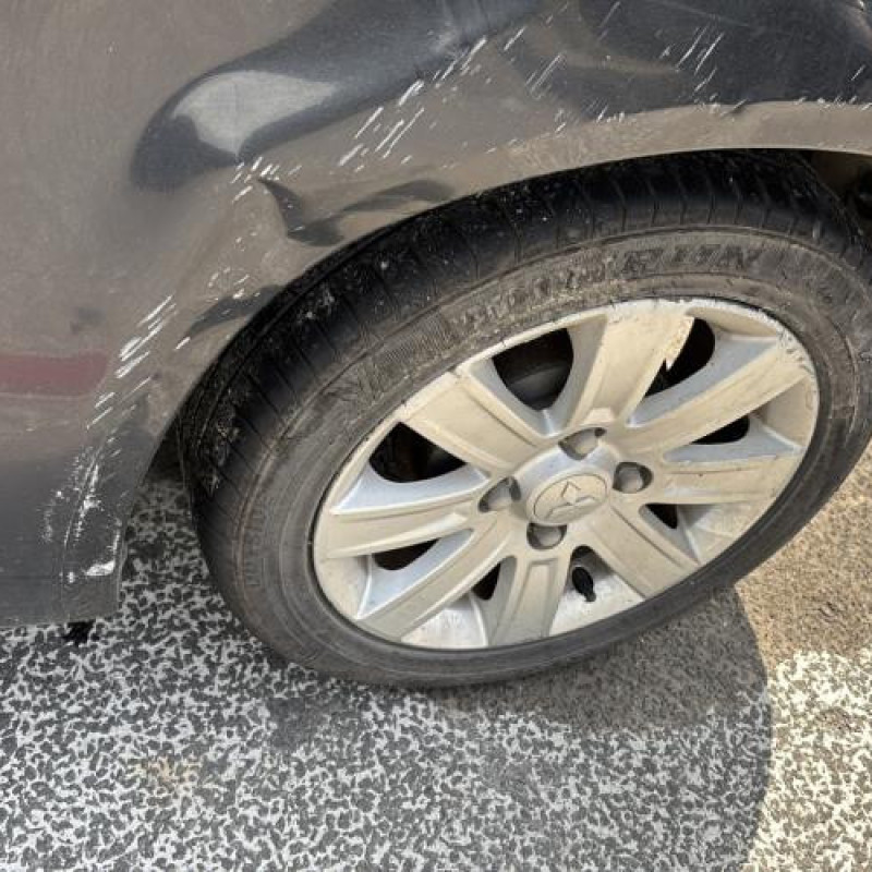 Porte avant droit MITSUBISHI COLT 6 Photo n°16