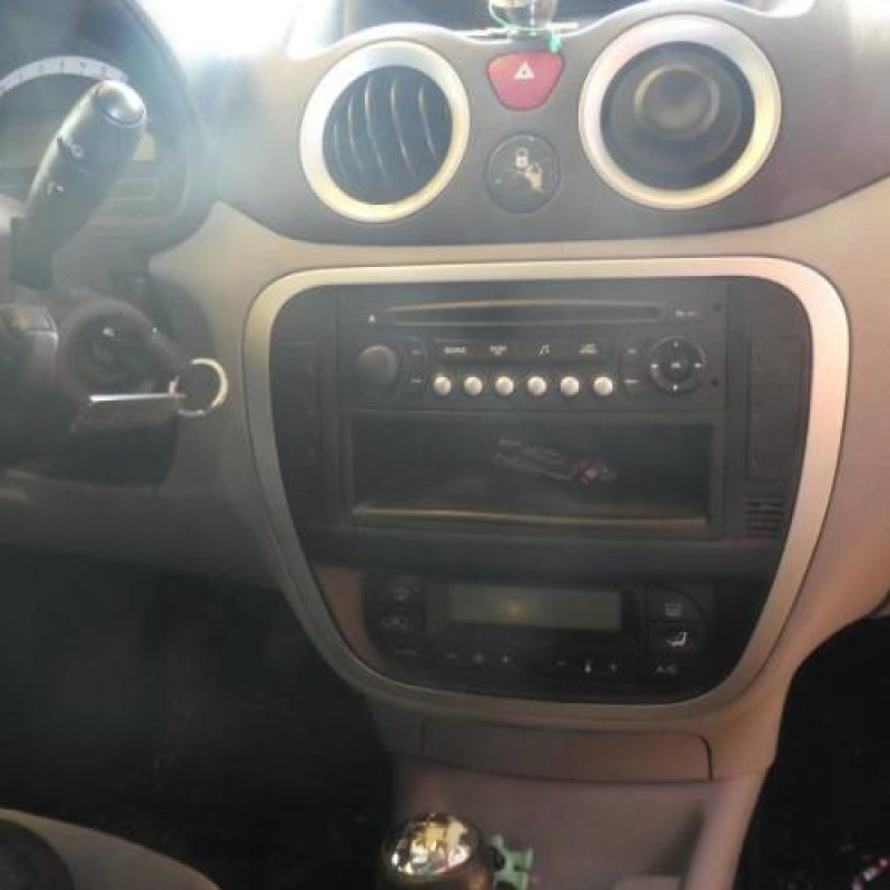 Pare choc arriere CITROEN C3 1 Photo n°10