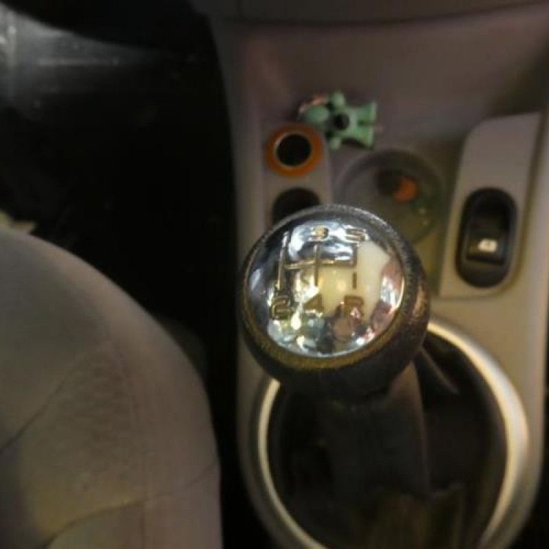 Pare choc arriere CITROEN C3 1 Photo n°12