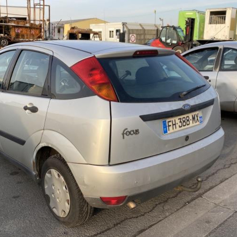 Vitre avant gauche FORD FOCUS 1 Photo n°8
