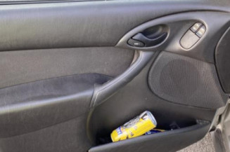 Vitre avant gauche FORD FOCUS 1