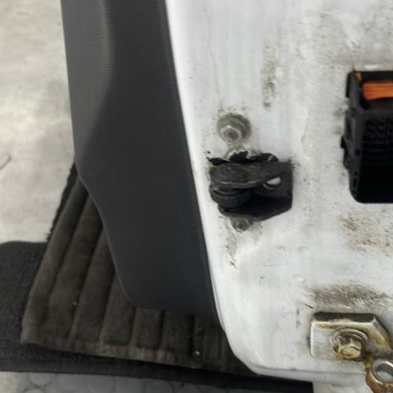 Porte avant gauche OPEL CORSA D Photo n°5