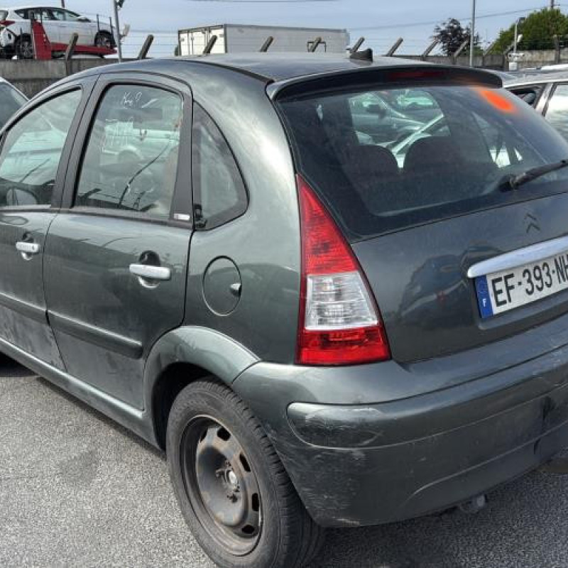 Vitre avant gauche CITROEN C3 1 Photo n°8
