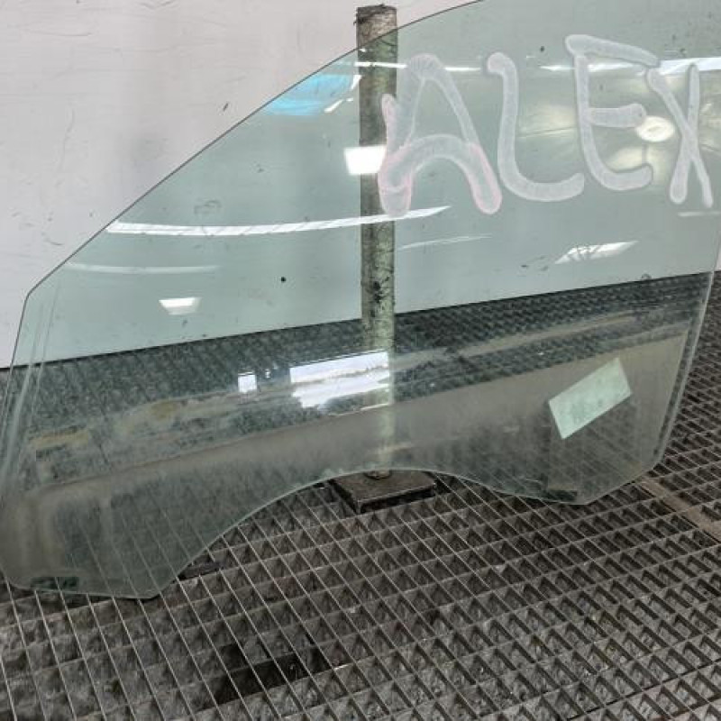 Vitre avant gauche ALFA ROMEO 159 Photo n°2