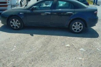 Vitre avant gauche ALFA ROMEO 159