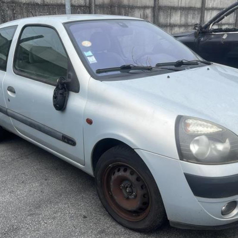 Aile avant droit RENAULT CLIO 2 Photo n°5