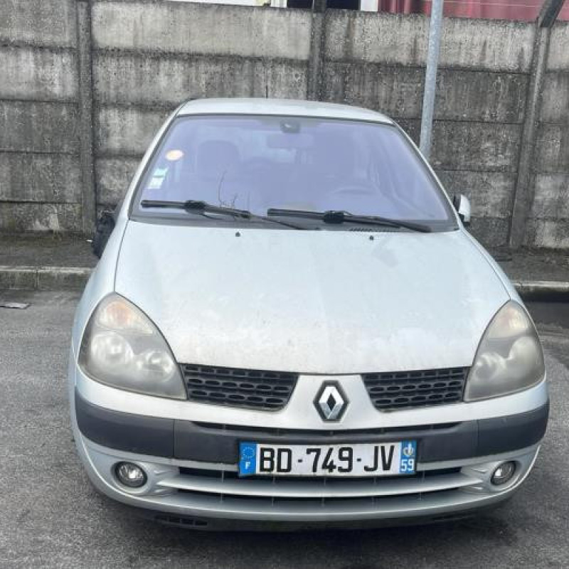Aile avant droit RENAULT CLIO 2 Photo n°8