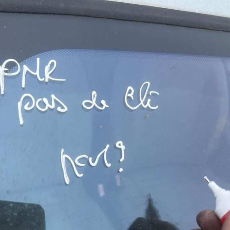 Aile avant droit RENAULT CLIO 2 Photo n°13