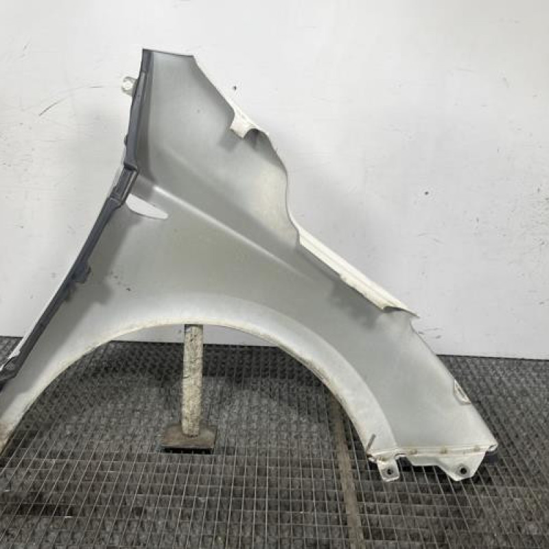 Aile avant gauche HYUNDAI I 20 1 Photo n°4