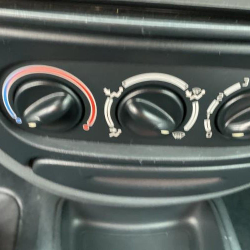 Repetiteur clignotant avant gauche (Feux) RENAULT MEGANE 1 Photo n°11