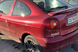 Aile avant gauche RENAULT MEGANE 1