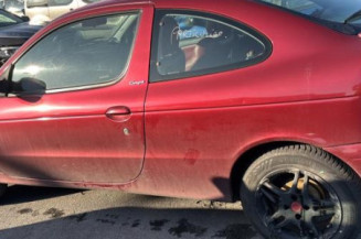 Capot RENAULT MEGANE 1