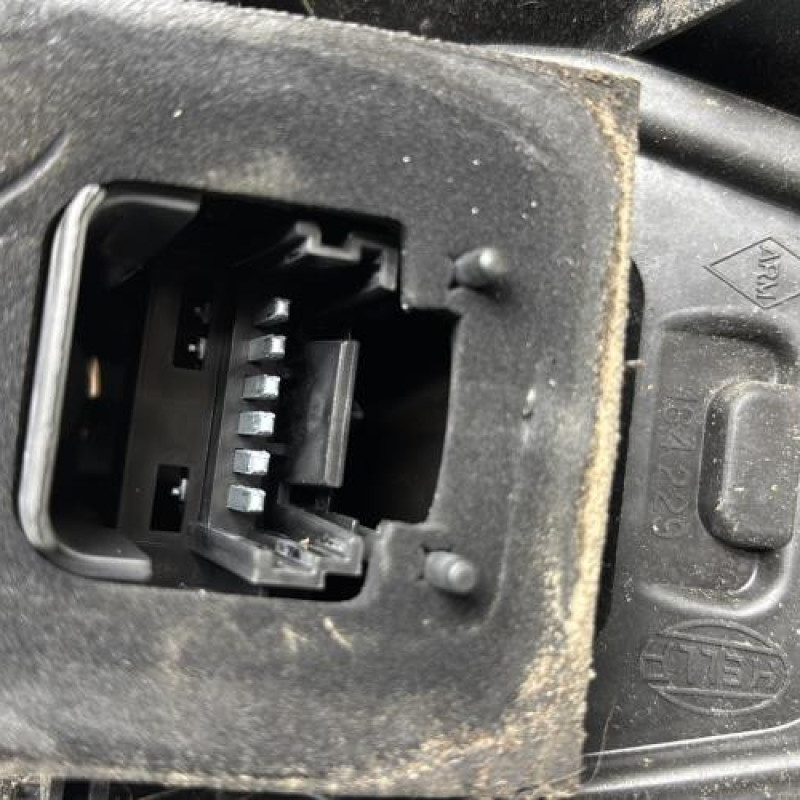 Feu arriere principal droit (feux) RENAULT SCENIC 2 Photo n°3