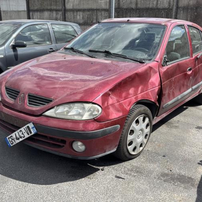 Anti brouillard droit (feux) RENAULT MEGANE 1 Photo n°4