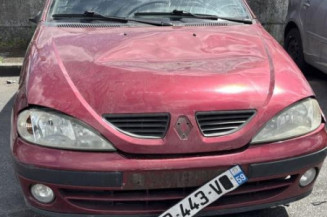 Anti brouillard droit (feux) RENAULT MEGANE 1