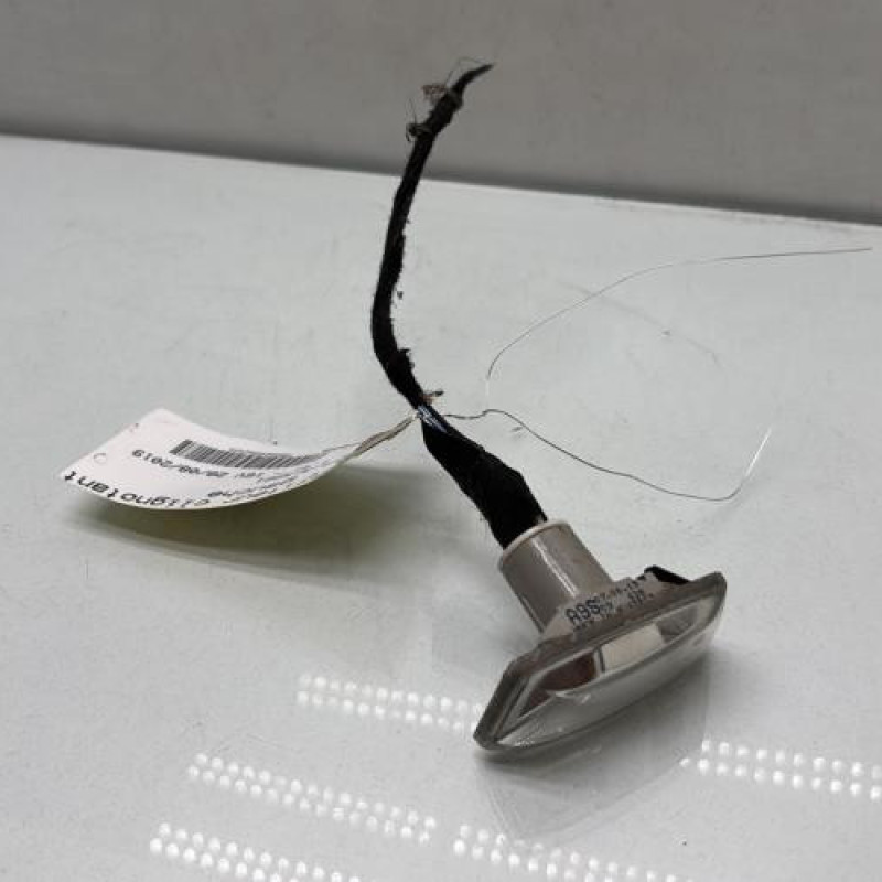 Repetiteur clignotant avant gauche (Feux) OPEL CORSA E Photo n°3
