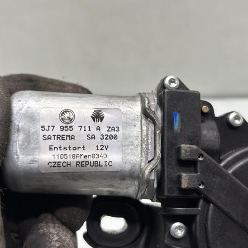 Moteur essuie glace arriere SKODA FABIA 2 Photo n°4