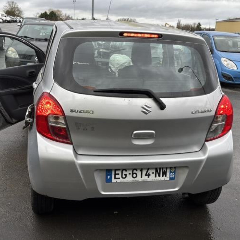 Feu arriere principal droit (feux) SUZUKI CELERIO Photo n°12