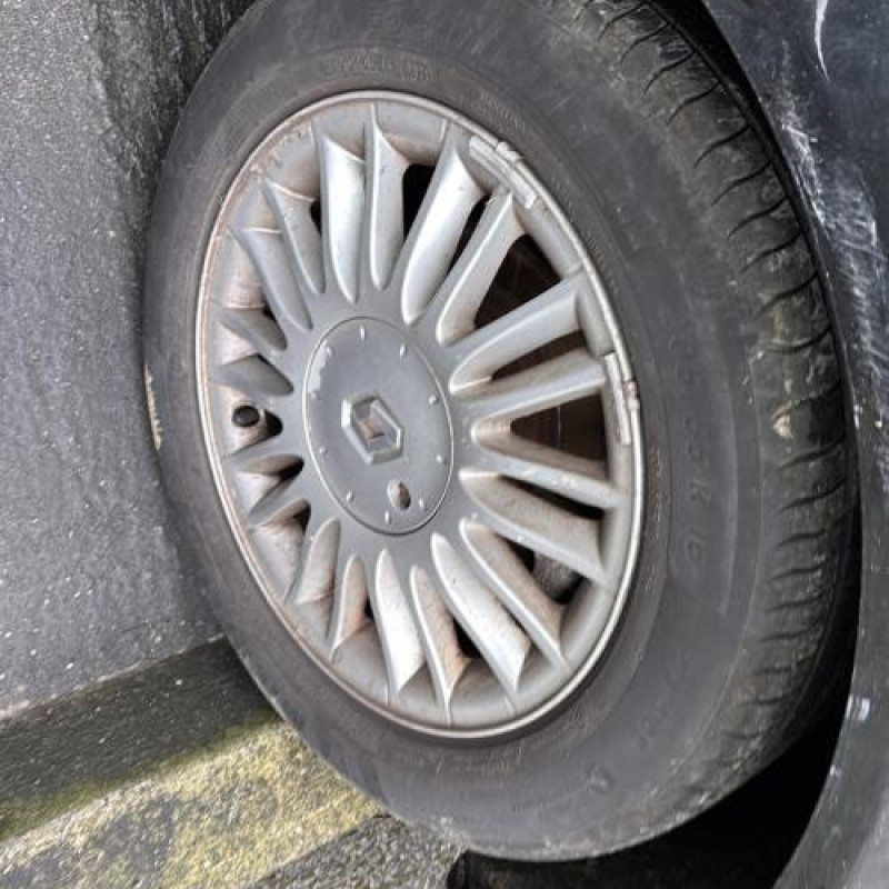 Feu arriere principal gauche (feux) RENAULT SCENIC 2 Photo n°17