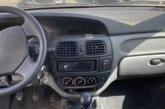 Aile avant gauche RENAULT MEGANE 1