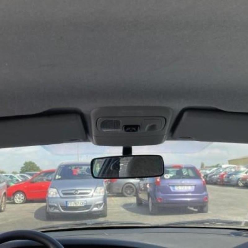 Aile avant gauche RENAULT MEGANE 1 Photo n°20