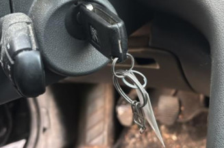 Vase de lave glace PEUGEOT 5008 1