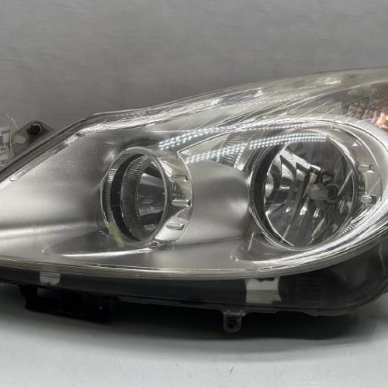 Optique avant principal gauche (feux)(phare) OPEL CORSA D Photo n°1