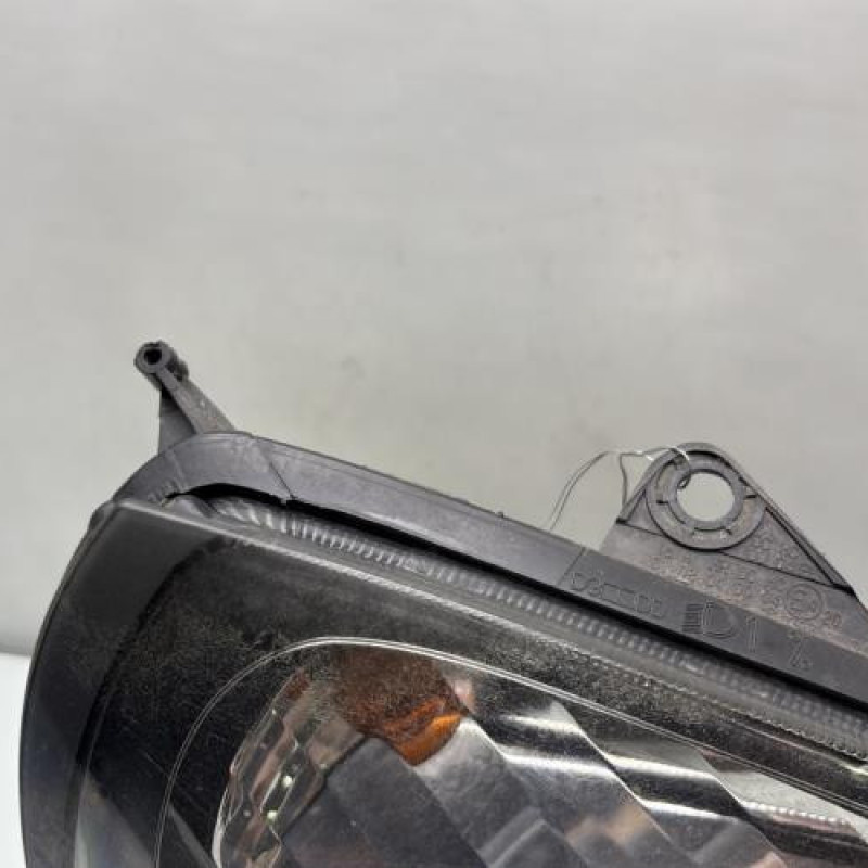 Optique avant principal droit (feux)(phare) RENAULT CLIO 2 CAMPUS Photo n°4