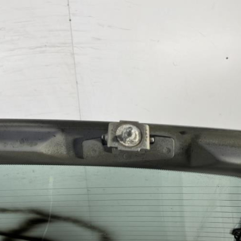 Malle/Hayon arriere RENAULT MEGANE 1 Photo n°9