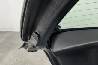 Malle/Hayon arriere TOYOTA YARIS 2