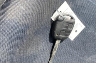 Malle/Hayon arriere TOYOTA YARIS 2